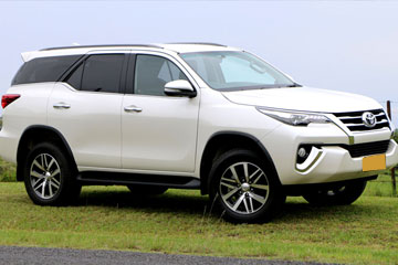 Luxury Fortuner Car in Amritsar